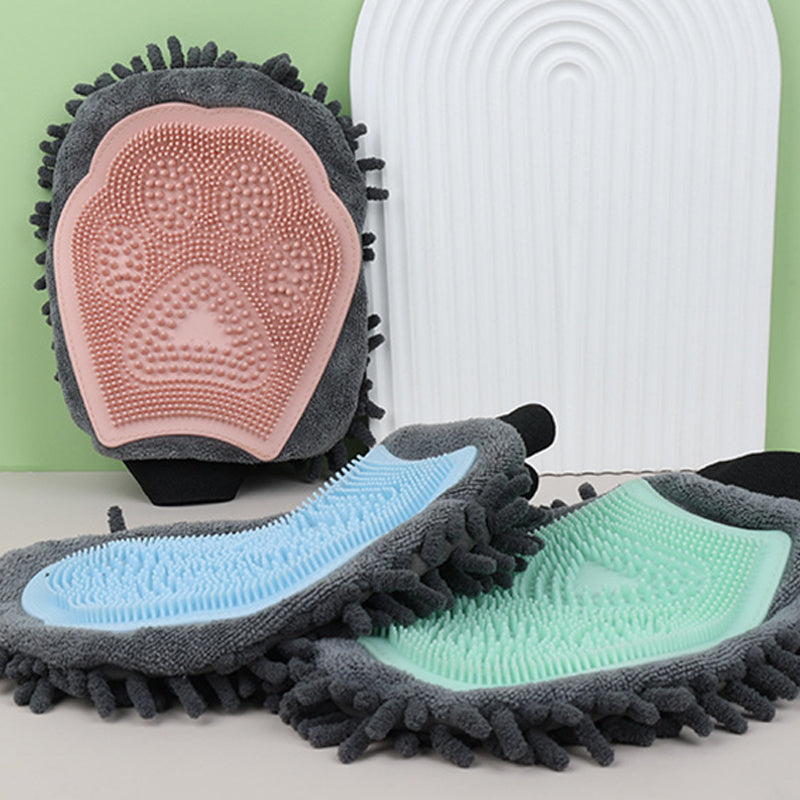 Pet Grooming Glove – Bathing, Massage & Deshedding Brush for Dogs